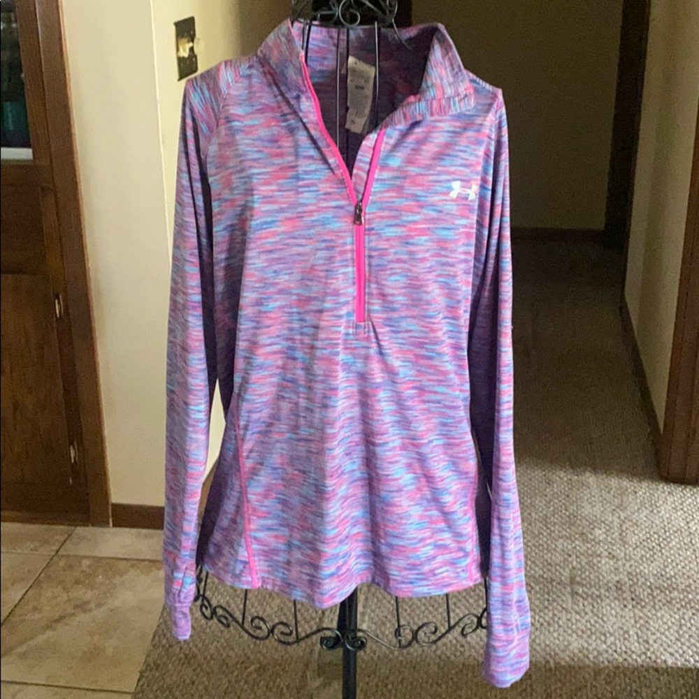 Under armpit long sleeve shirt